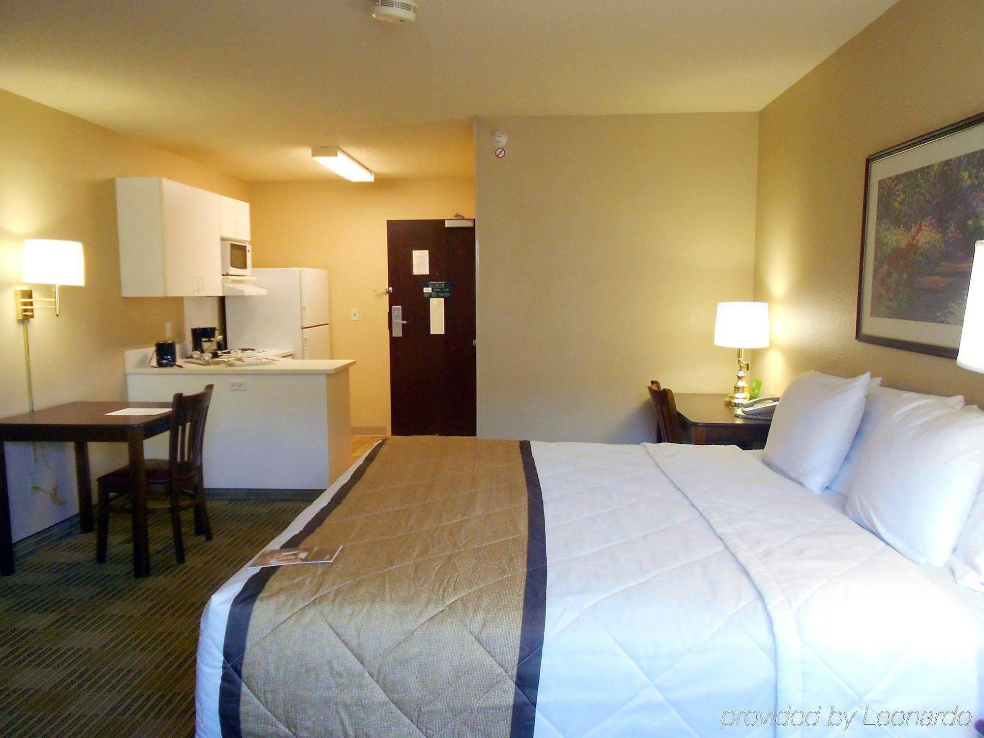 Extended Stay America Suites - Champaign - Urbana Exterior photo
